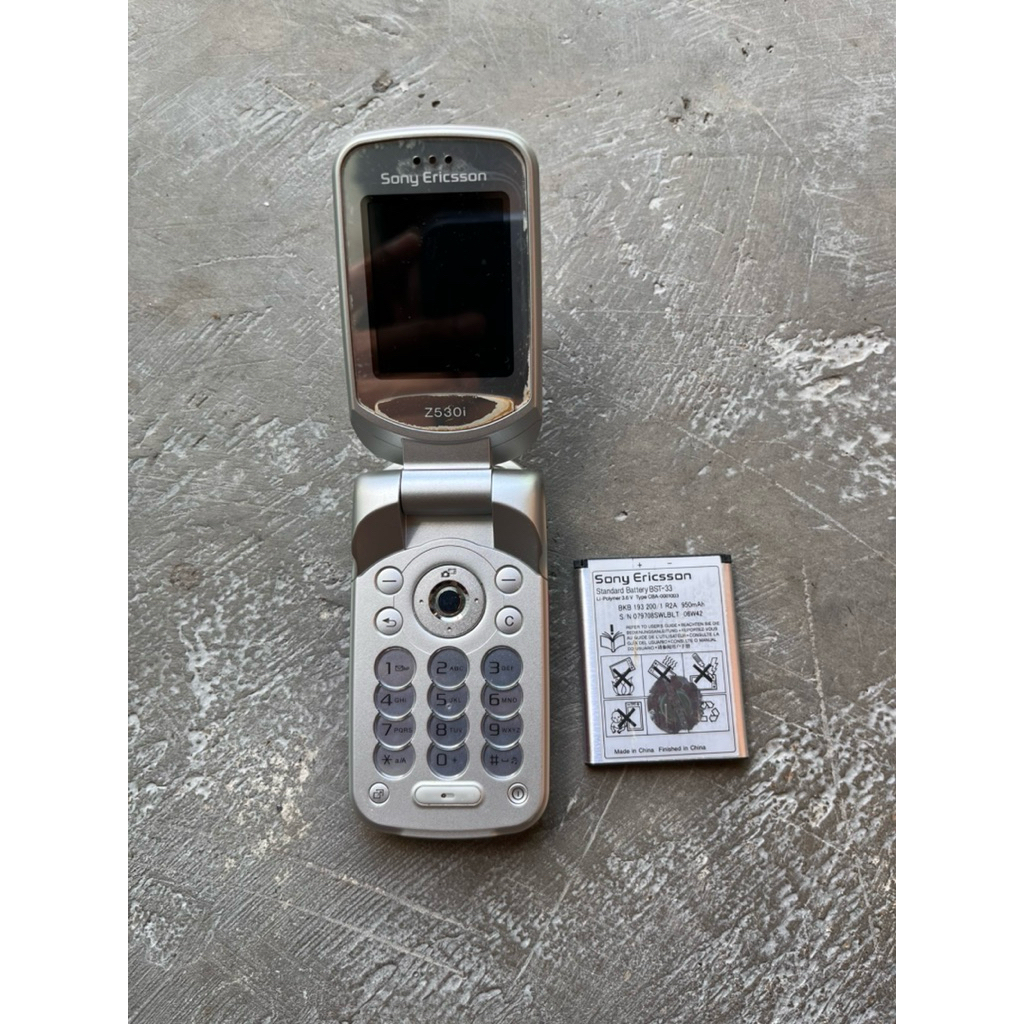 HP SONY ERICSON Z530i