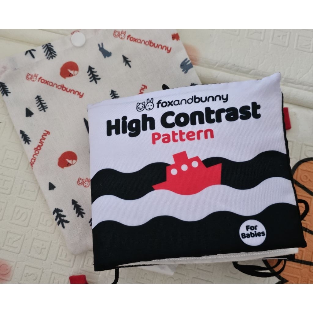 preloved buku baby fox and bunny high contrast