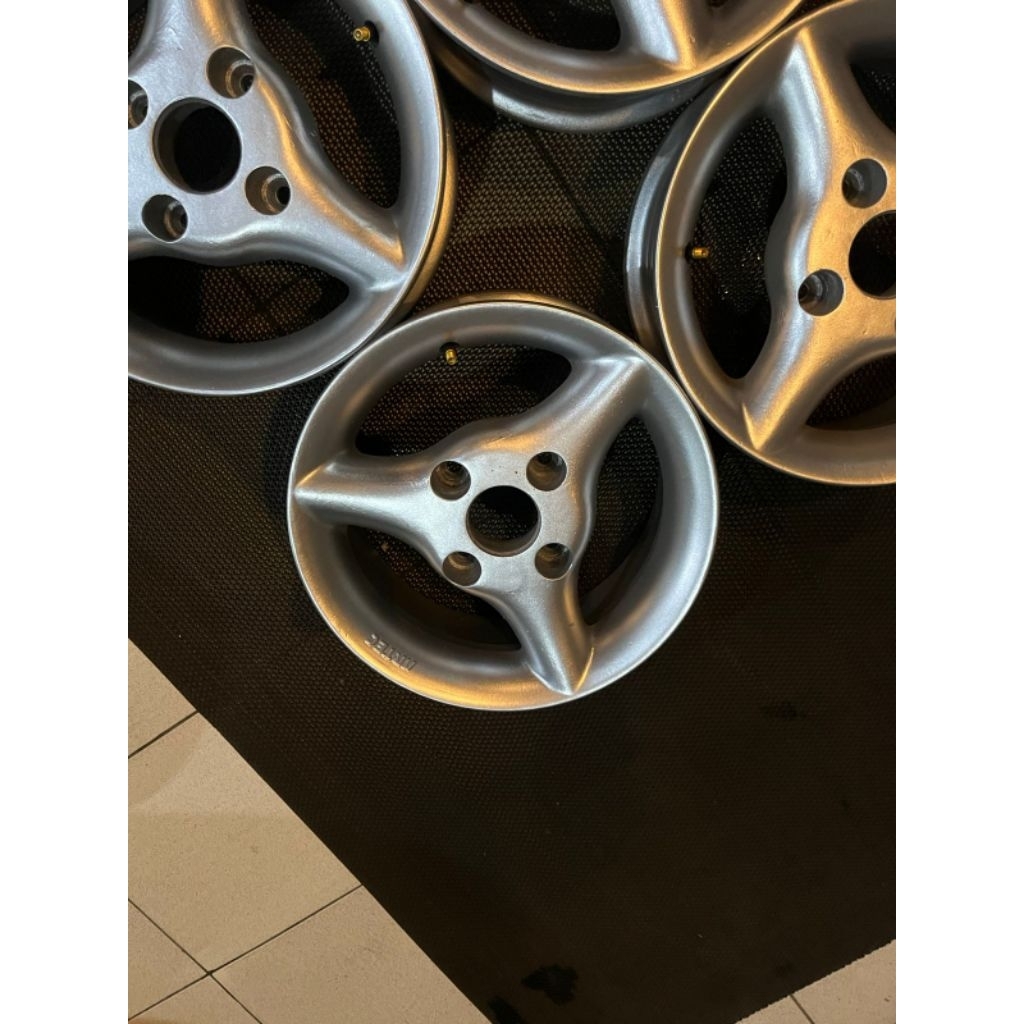 Velg Seken ARTEC GERMANY R13 pcd 4x114.3