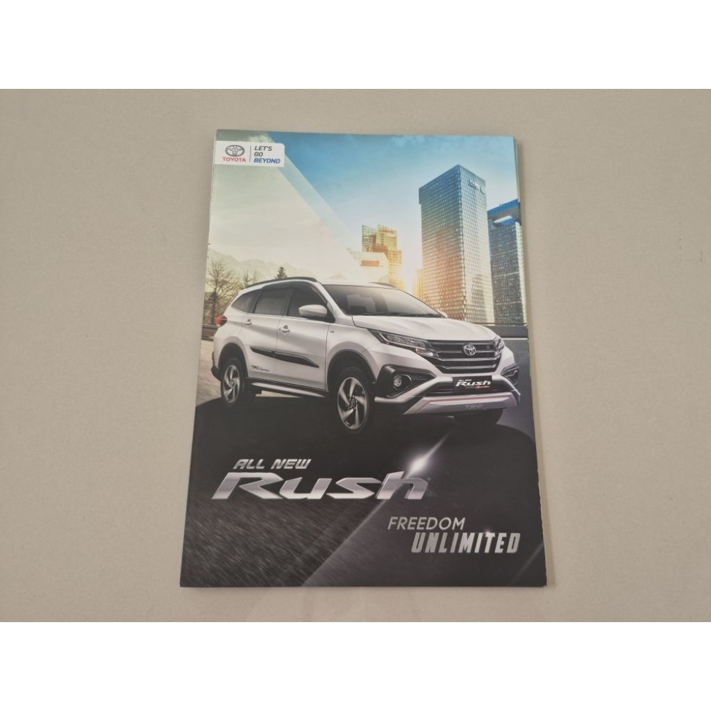 brosur katakog mobil toyota rush 2017 leaflet