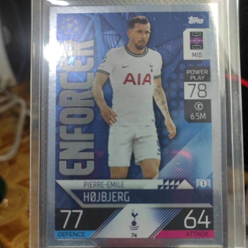 Kartu Bola Topps Match Attax Champions League 2022/2023 Pierre Emil Hojbjerg Enforcer