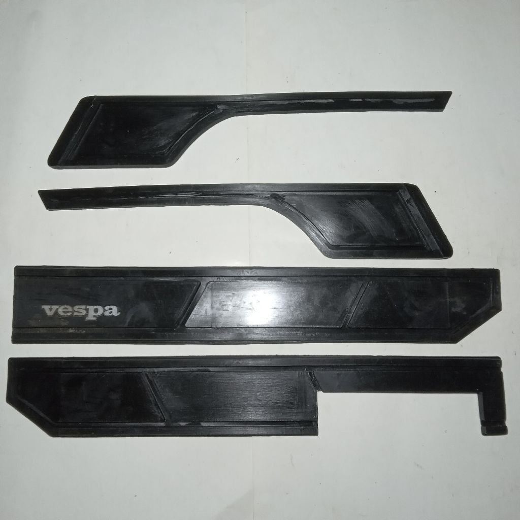 Karet Trim Karet Tepong Karet Spakbor Vespa PX PS