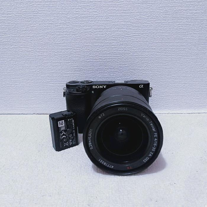 Sony a6000 Lensa Sony F4 16 35MM / SONY A6000 SECOND Kamera