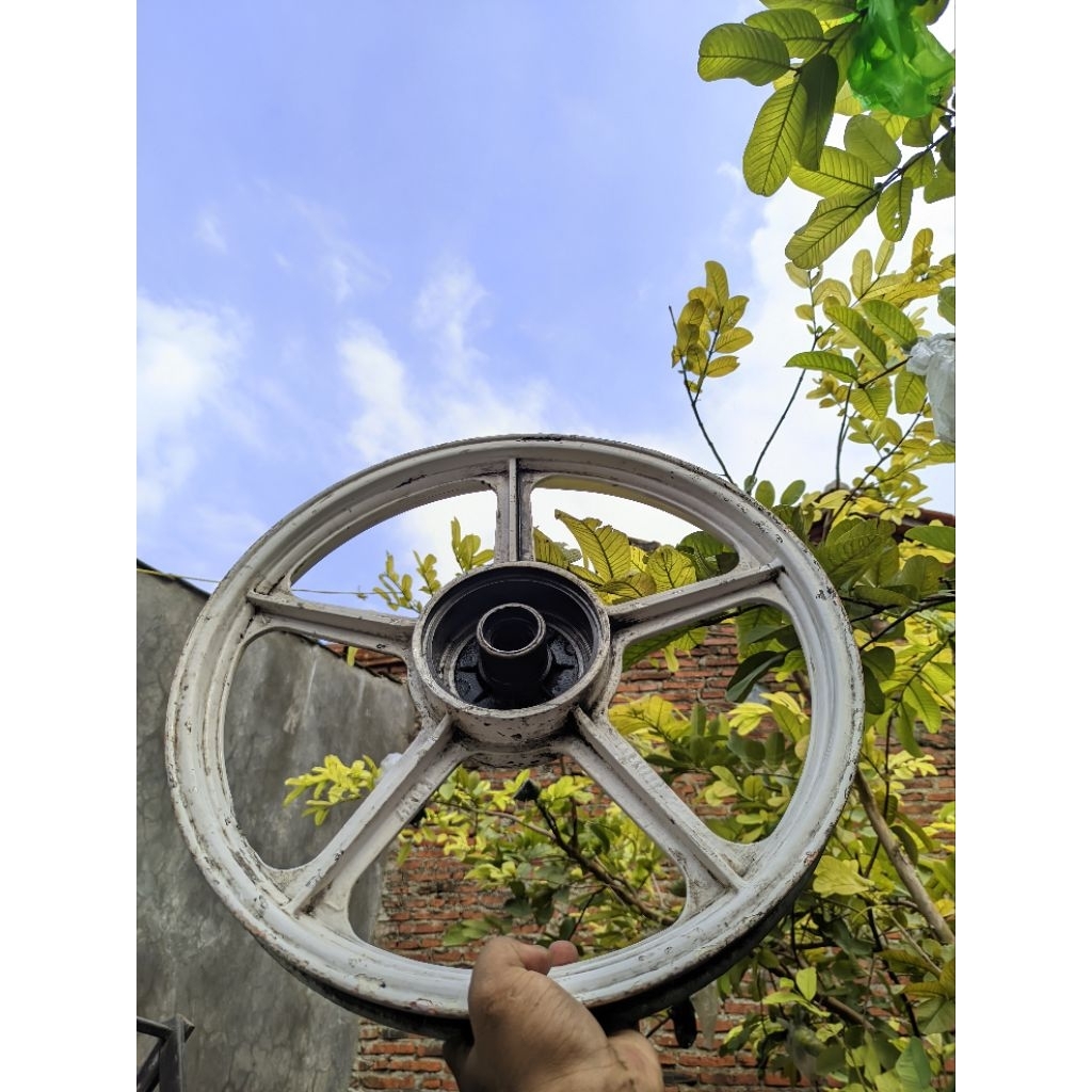 Velg belakang Palang 5 Copy jrd Suzuki smash, Shogun,titan ring 17