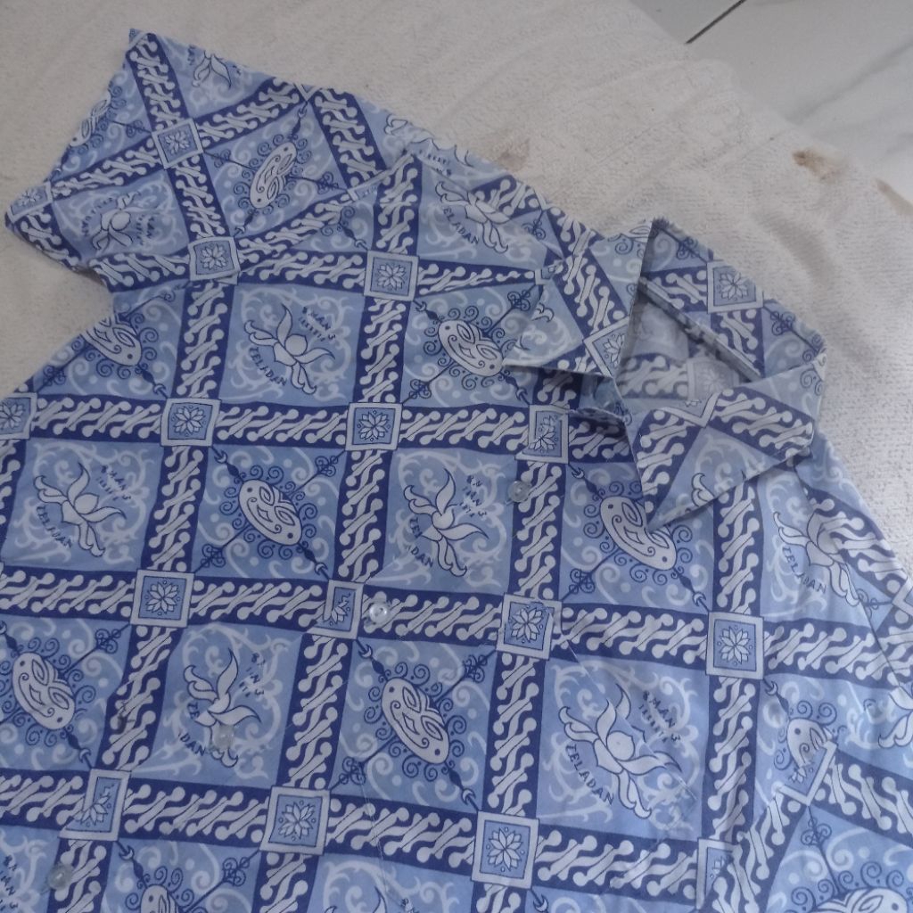 seragam batik sekolah SMA Negeri 3 Teladan Jakarta