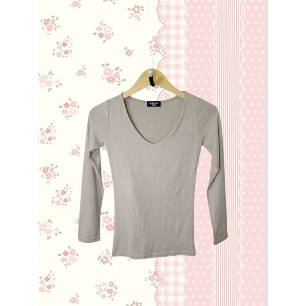 Longsleeve Vneck Fitbody Top Beige Ozbridge