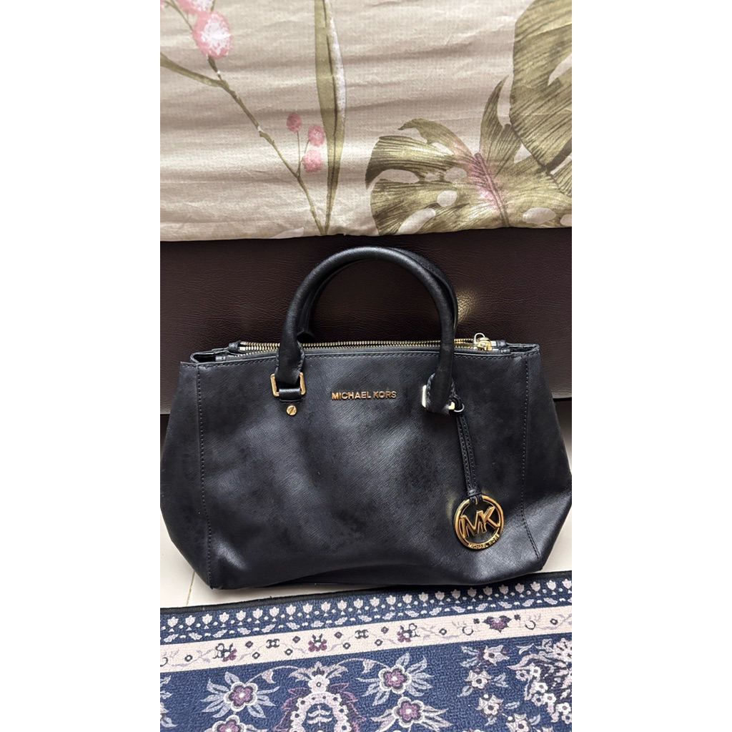 michael kors bag preloved