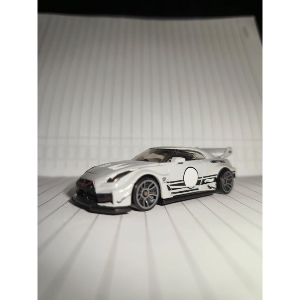 HOTWHEELS R35 LBWK