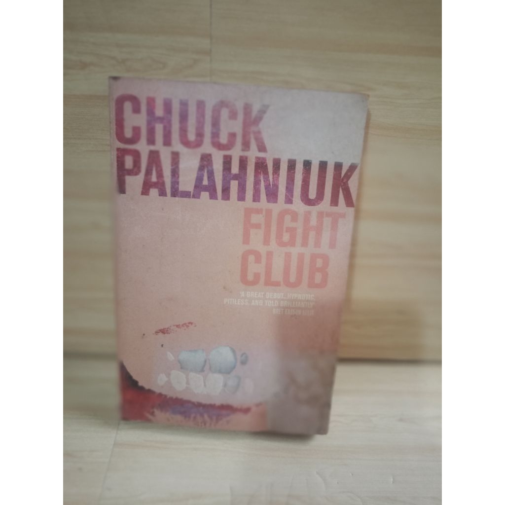 IMPORT: CHUCK PALAHNIUK FIGHT CLUB