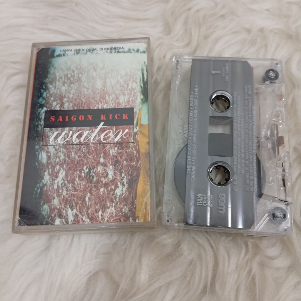 Kaset Pita Saigon Kick