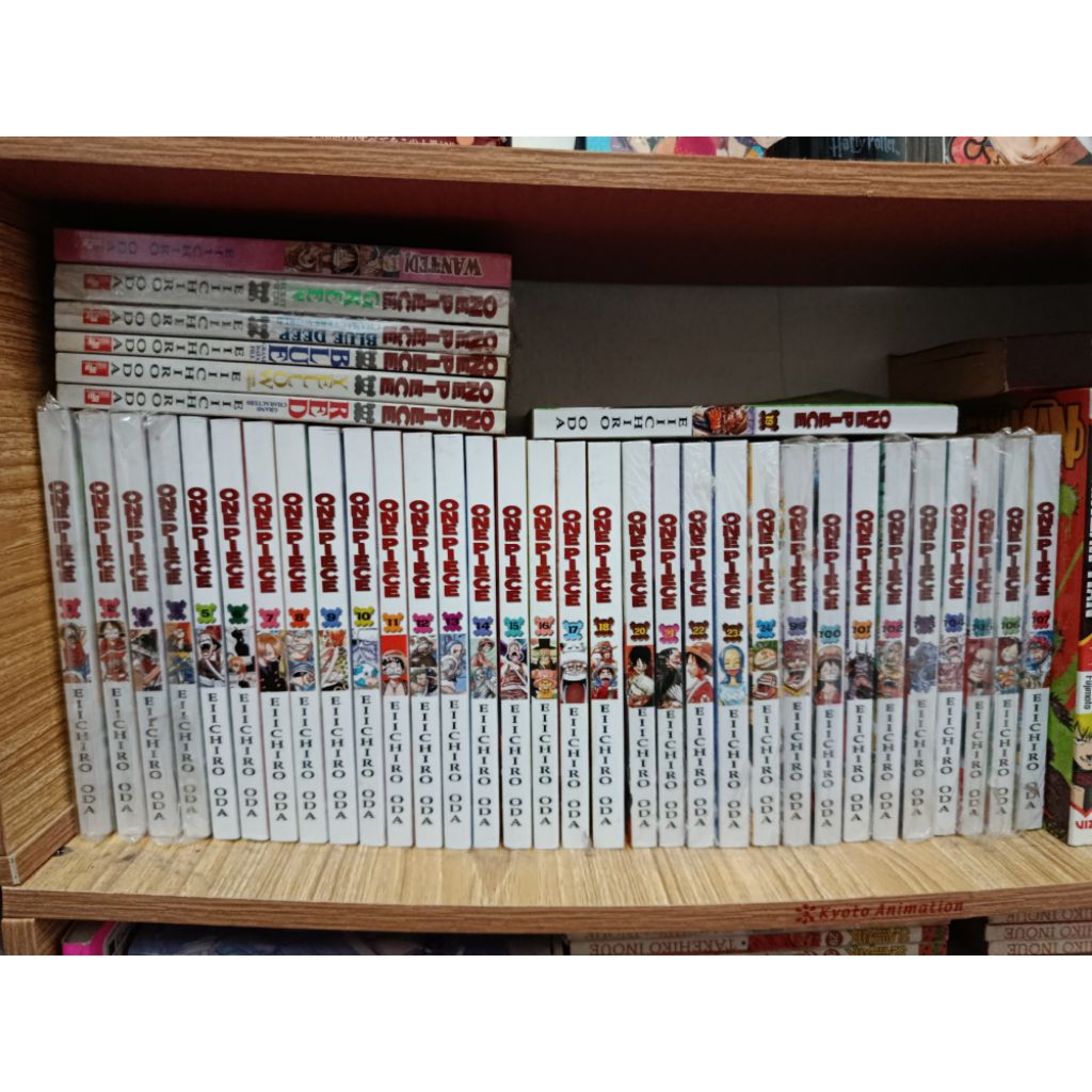 KOMIK ONE PIECE BOOK PAPER (1-24 & 99-107 +RED, BLUE,DEEP BLUE, GREEN, YELLOW, WANTED)