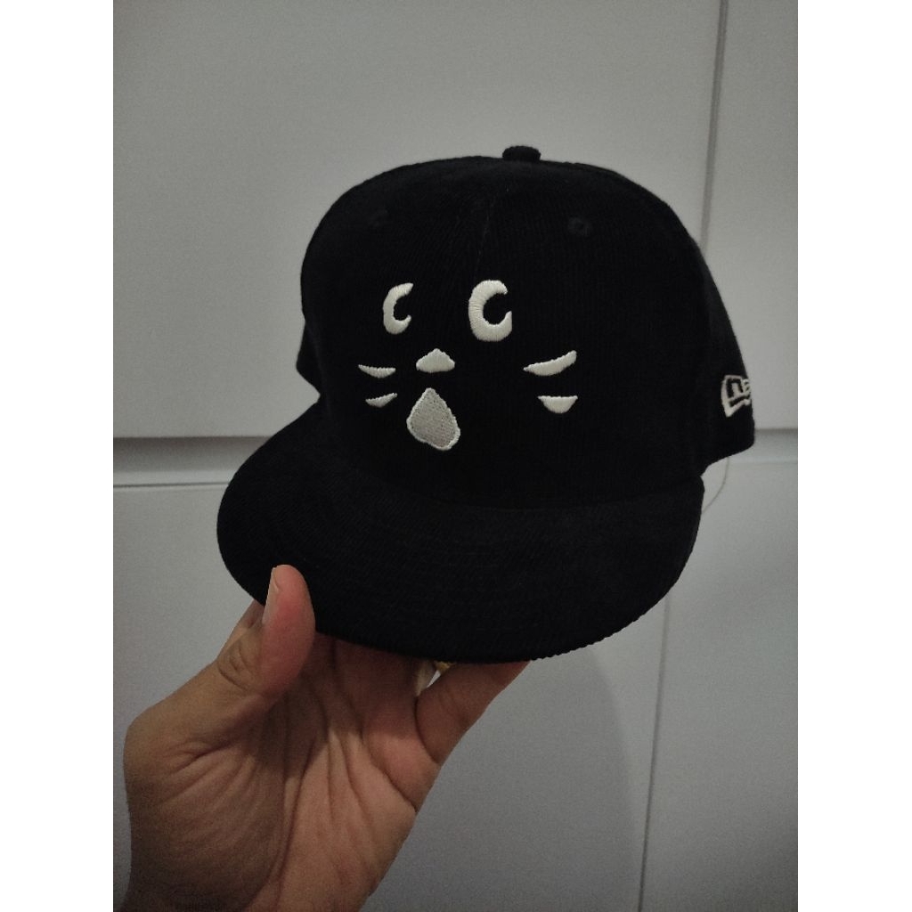 Topi ISSEY MIYAKE Ne-Net Nya new era snapback