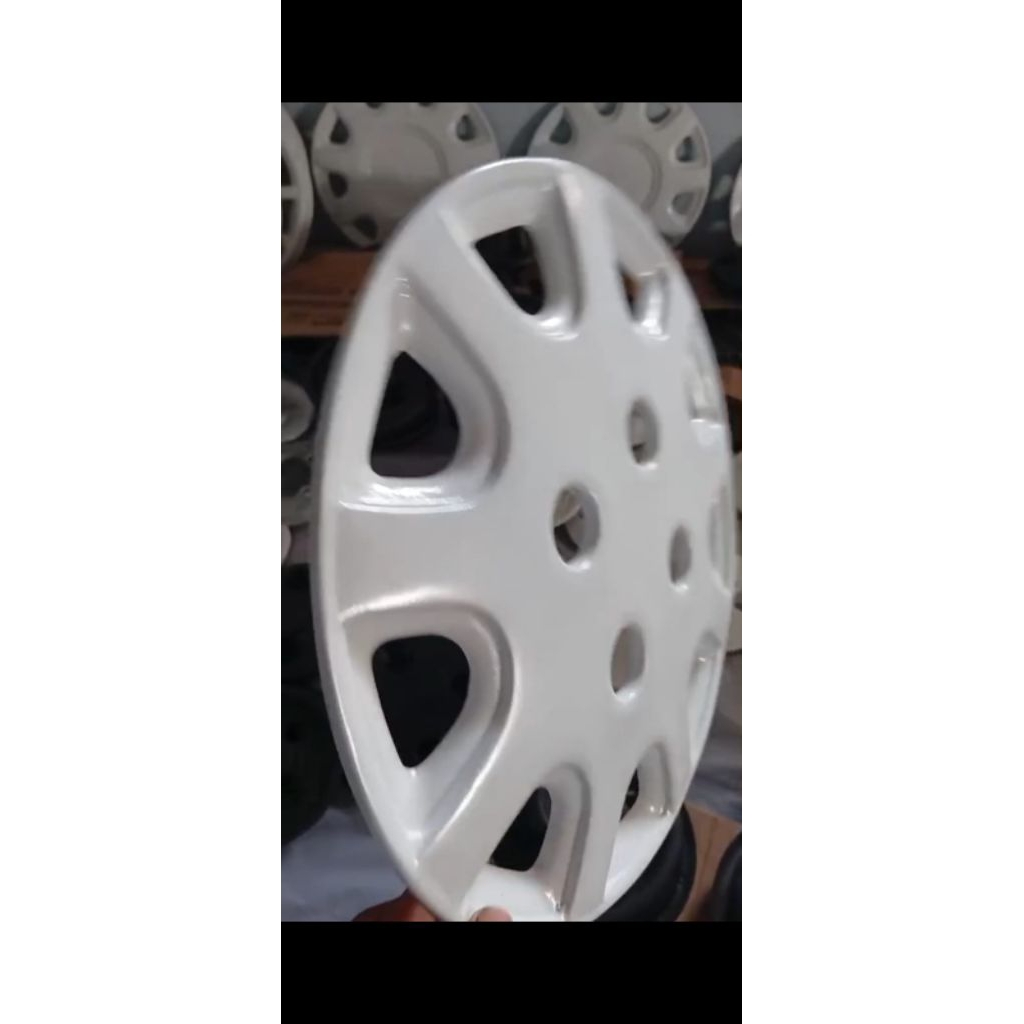 (1 pcs) wildop velg kaleng mobil ring 13 putih