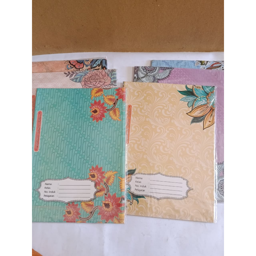 1 PACK| SAMPUL BUKU KERTAS BOXY BATIK_JENIA