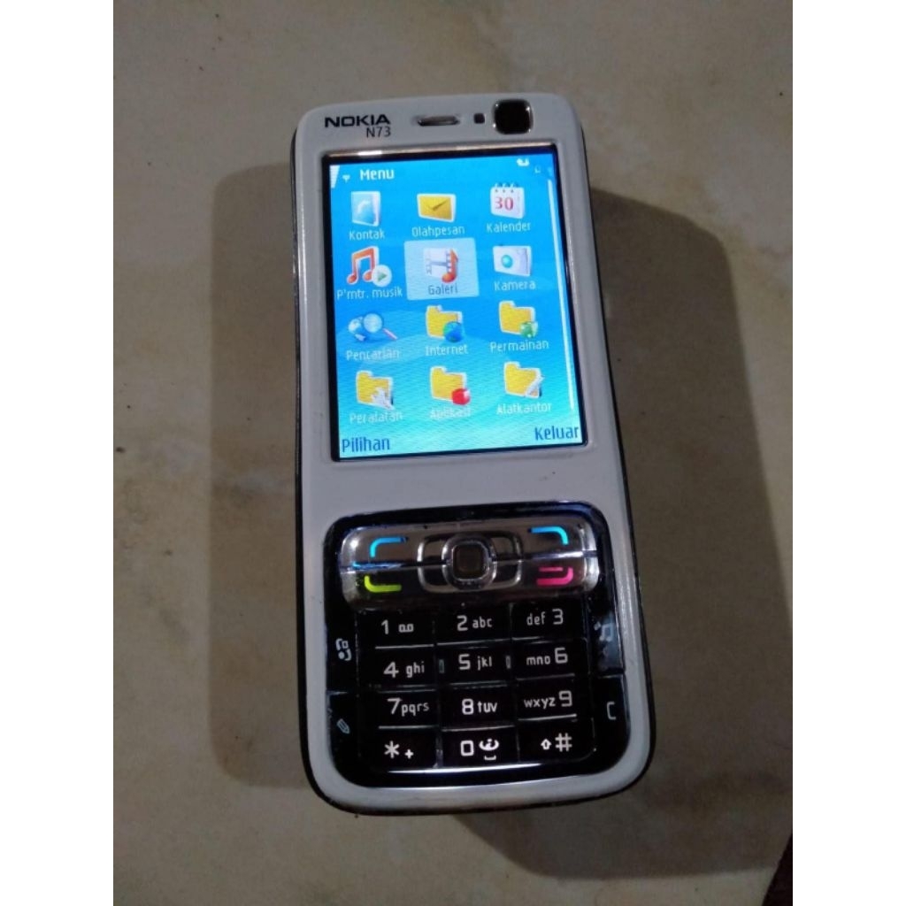 Nokia N73