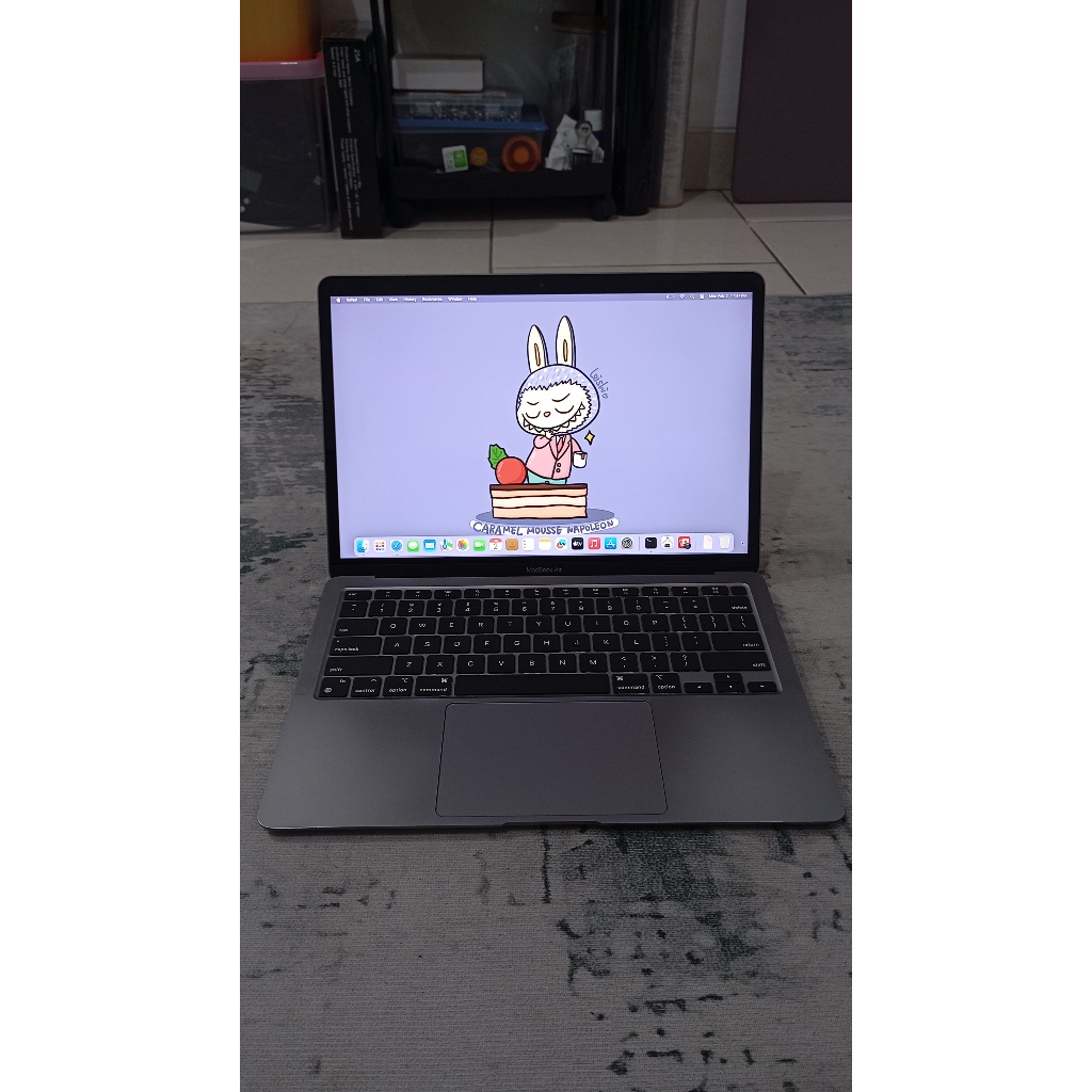 MacBook Air 13" 2020 — M1 / 16GB / 256GB
