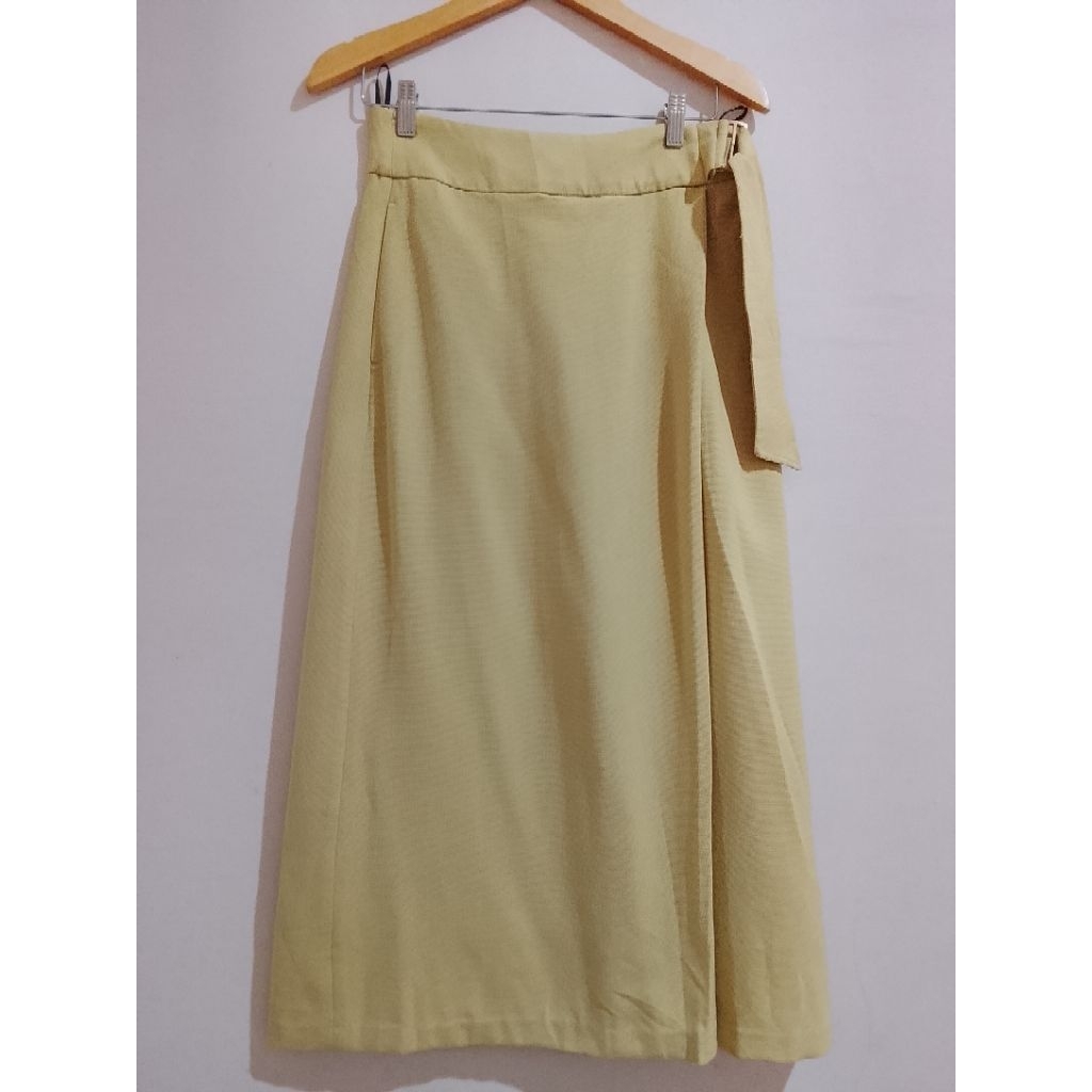 Rok Lime bahan semi tweed Opaque.clip