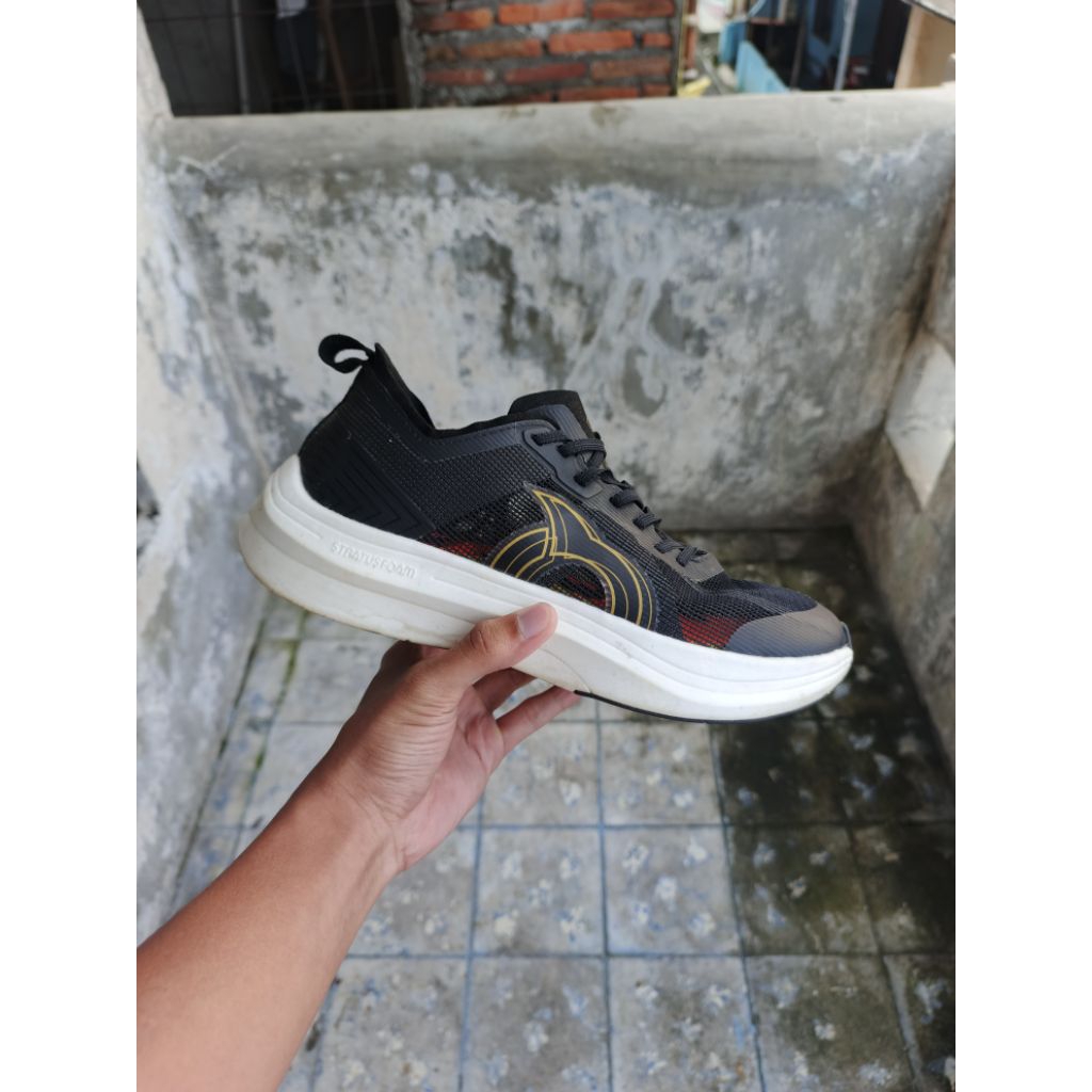 Ortuseight Hypersonic 1.3 Black