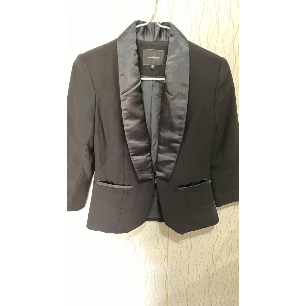 blazer wanita hitam PRELOVED