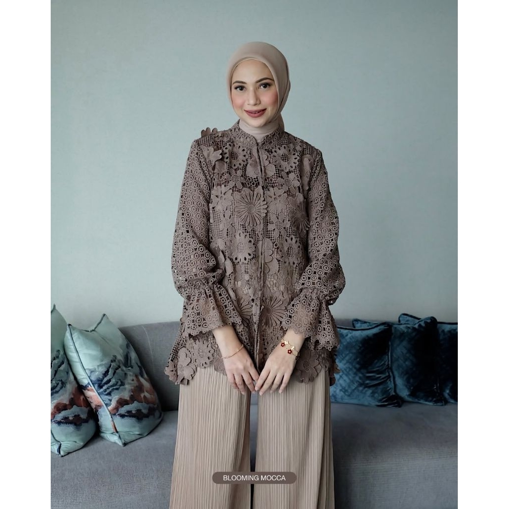 AISHA BLOUSE SARAH THE LABEL