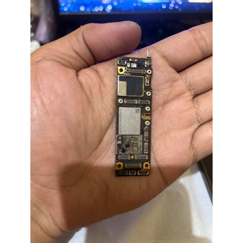 mesin iphone 11 128gb