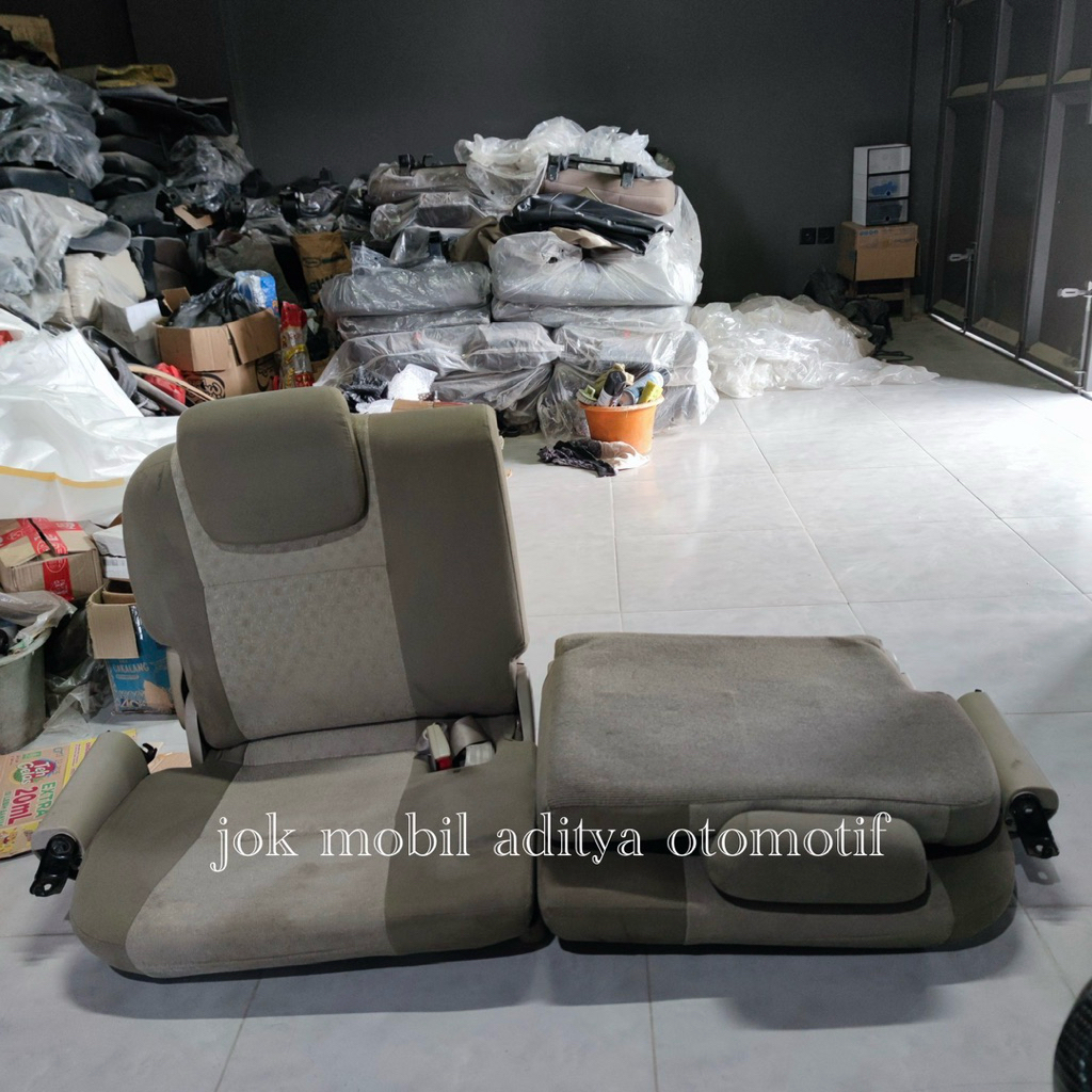 jok belakang baris 3 innova lama original