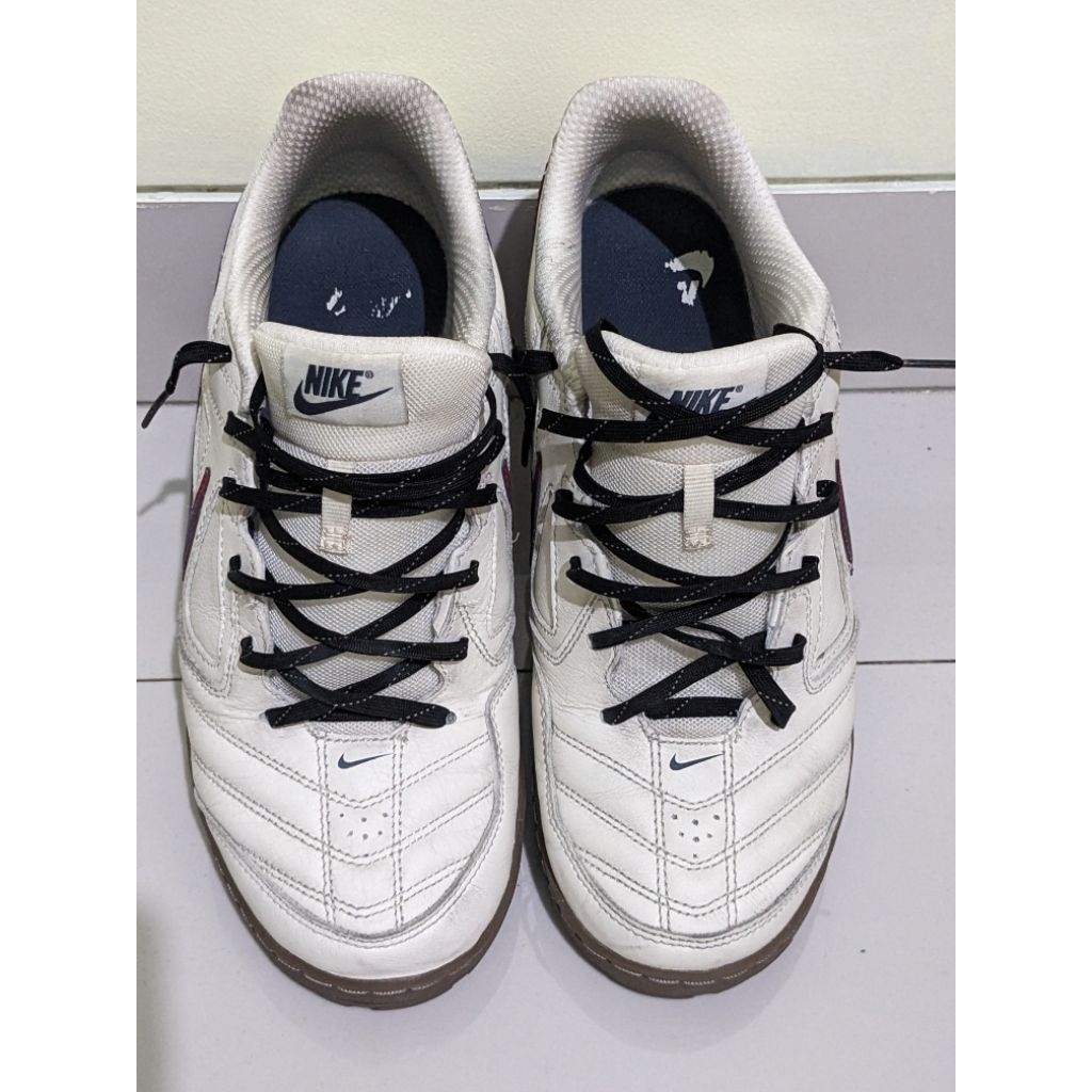 Nike gato 42,5/27 cm