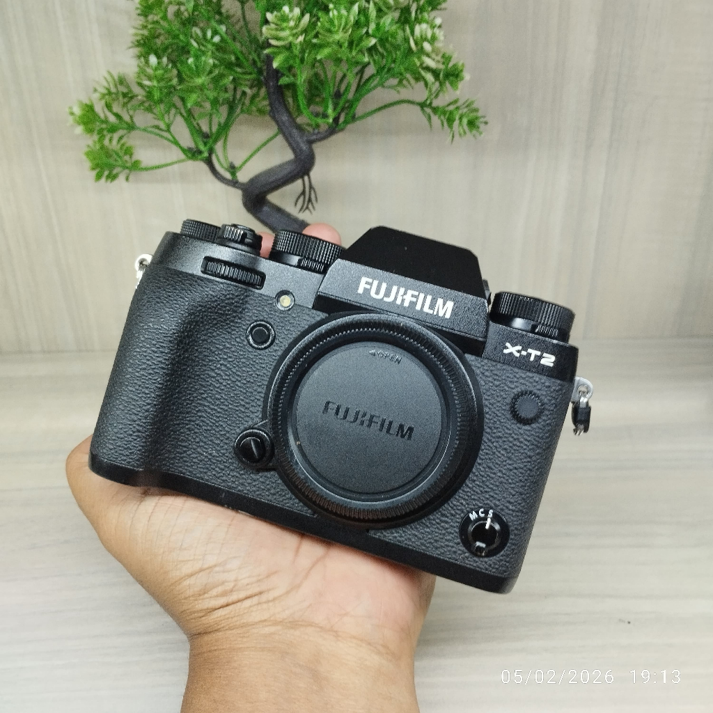 Fujifilm XT2 XT 2 Body Only