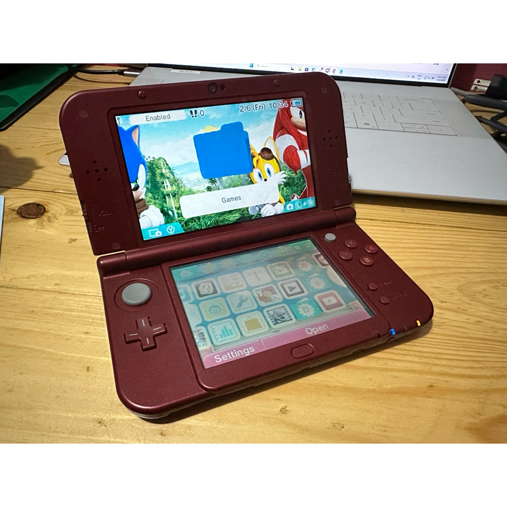 New Nintendo 3DS XL OFW Red (Bonus Pouch)