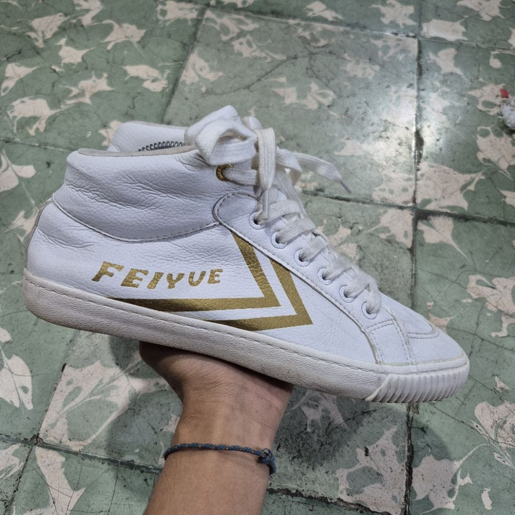 Sepatu Feiyue Leather Pria(41)