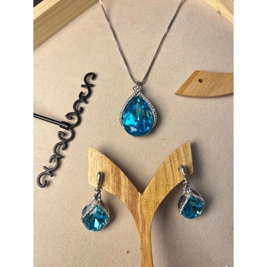 Emerald Royale Set Necklace