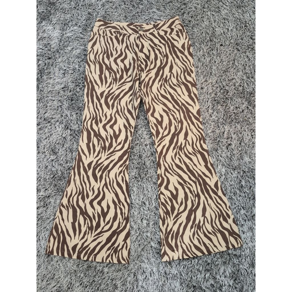 Celana cutbray motif zebra (ENDIVE AVENUE)