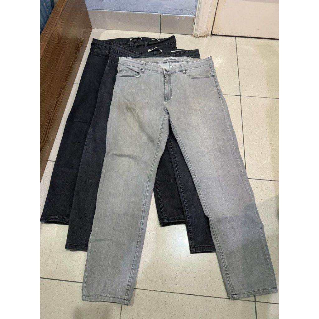 PRELOVED Celana Panjang Skinny Mango Man