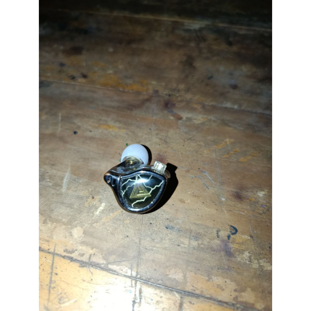 Driver QKZ x HBB (kiri)