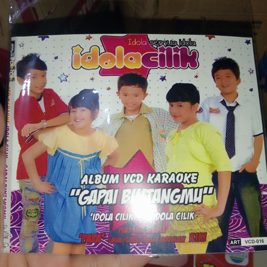 album vcd karaoke idola cilik gapai bintangmu