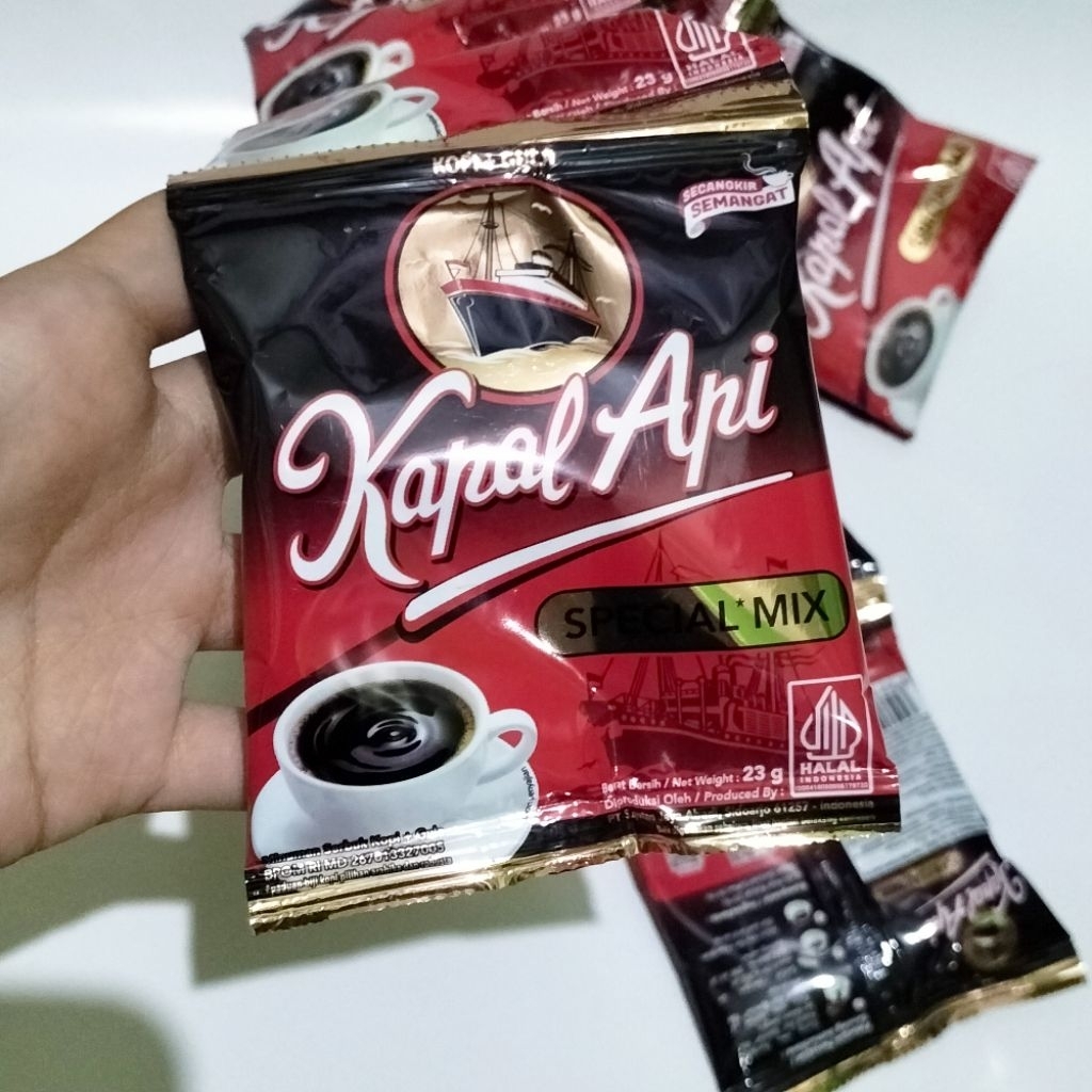 KOPI KAPAL API MIX 1RENTENG