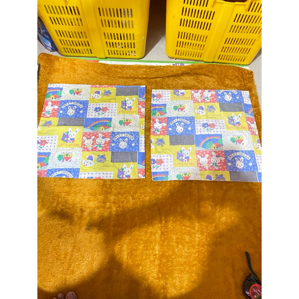 PL Set 2 Sarung Bantal Motif Boneka Kelinci Persegi 41x41cm
