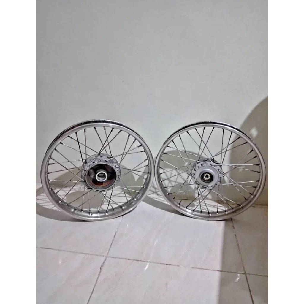 Velg pelek jari-jari depan belakang siap pasang motor Honda Supra x Lama grand prima legenda Astrea 