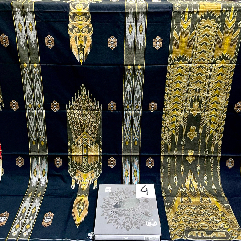 SARUNG ATLAS SUPREM SUPER PREMIUM 980 SILVER JAGUAR JACQUARD