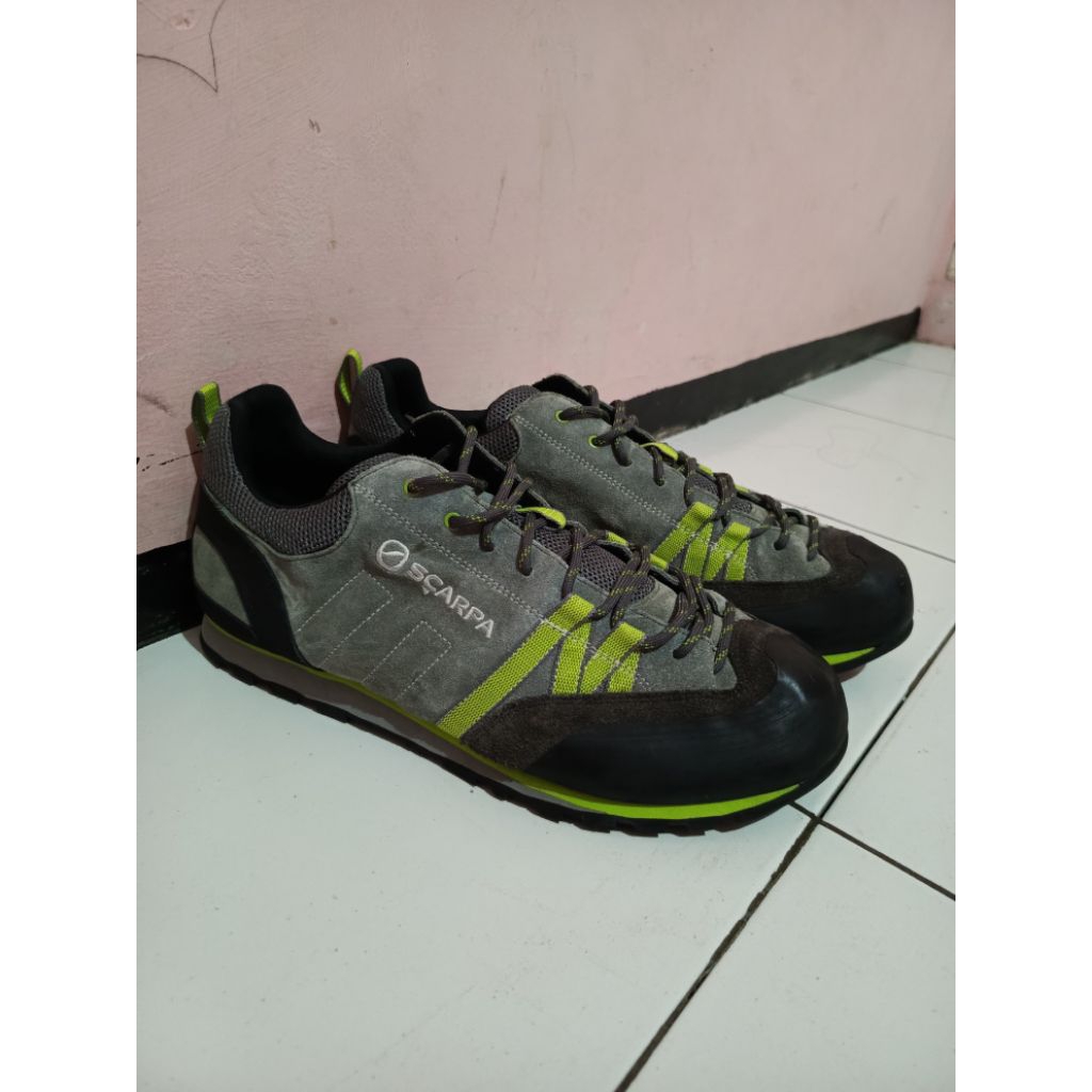 Sepatu Hiking Scarpa Crux Approach Vibram Sole size - 47