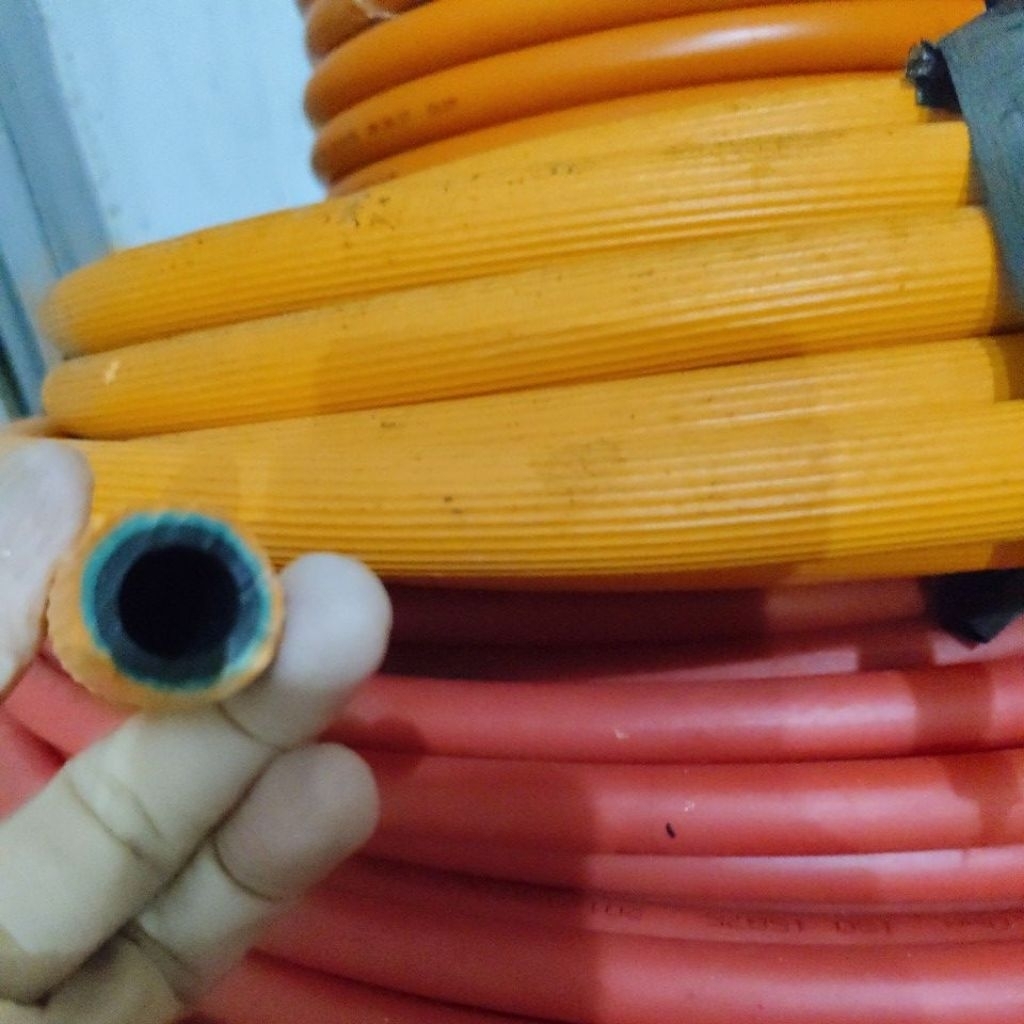 Selang LPG murah. Selang LPG SNI MONDEA. selang LPG meteran