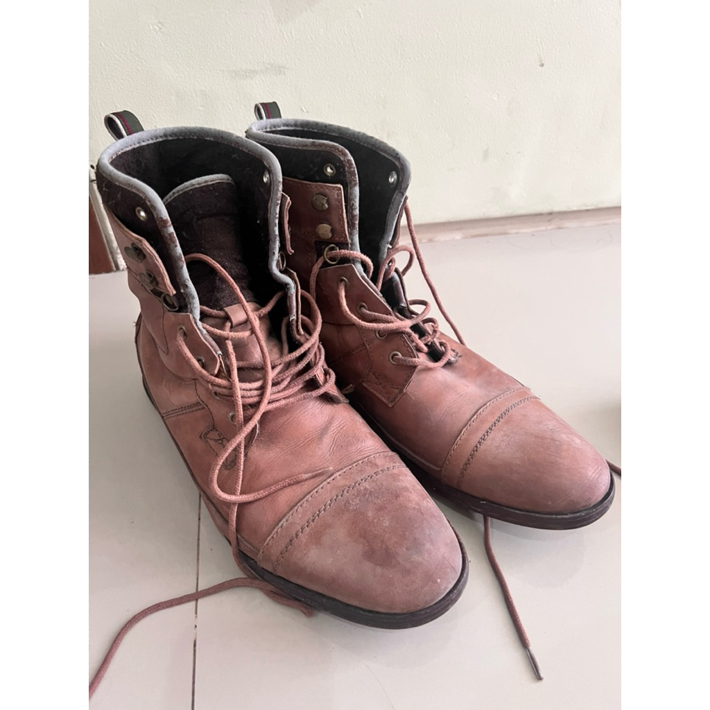 ZARA Leather Lace-Up Boots - Size 45 - Preloved