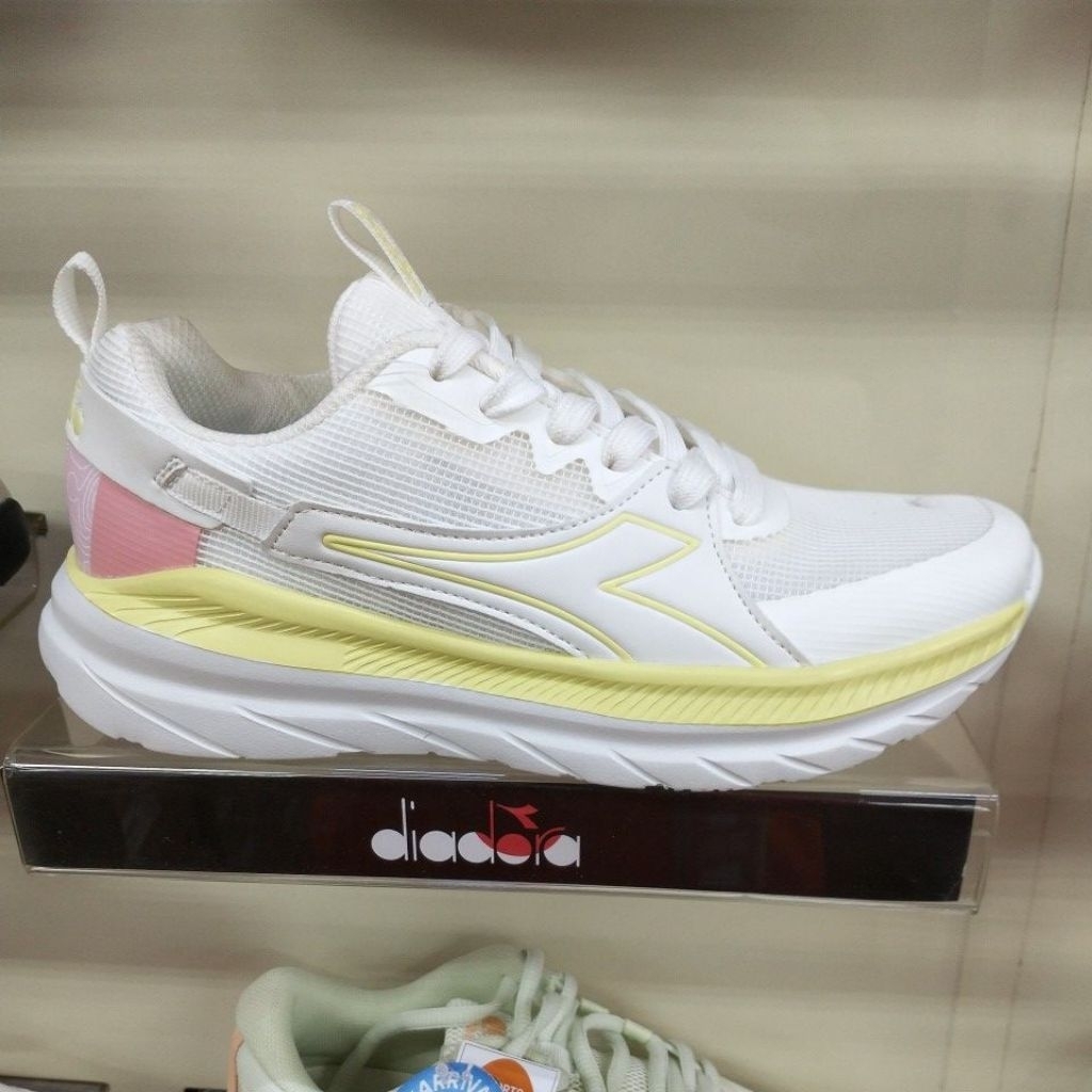 DIADORA PEROW RUNNING SPORTS WOMEN ORIGINAL