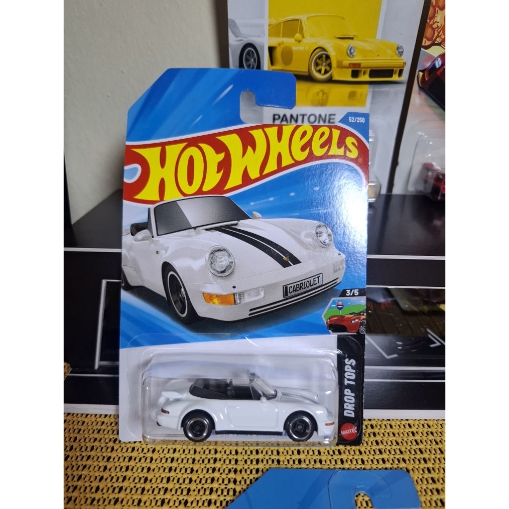 Hot Wheels Porsche 911 Turbo Cabriolet Putih