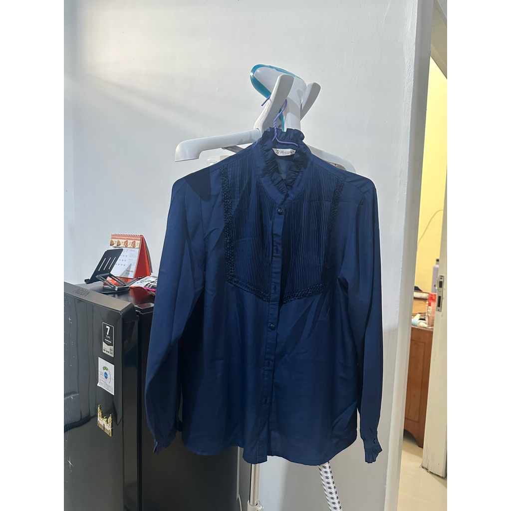 Preloved blouse navy