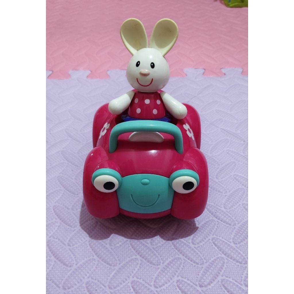 ELC figure and Cars