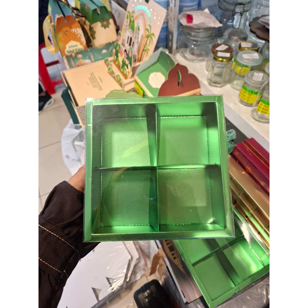 DUS MOONCAKE ISI 4 DAN ISI 6 ISI 10PCS