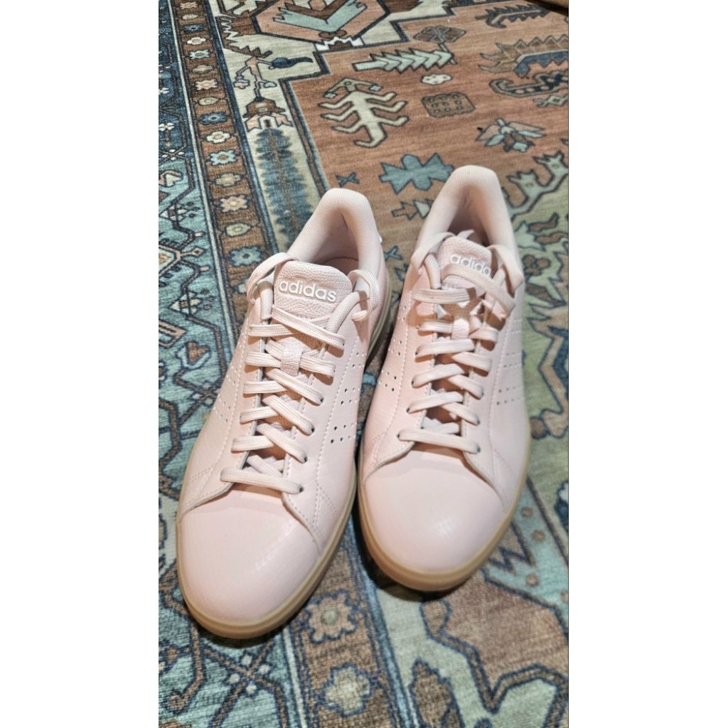 Adidas Adventurer 2.0 / preloved / sneakers wanita / sepatu adidas wanita