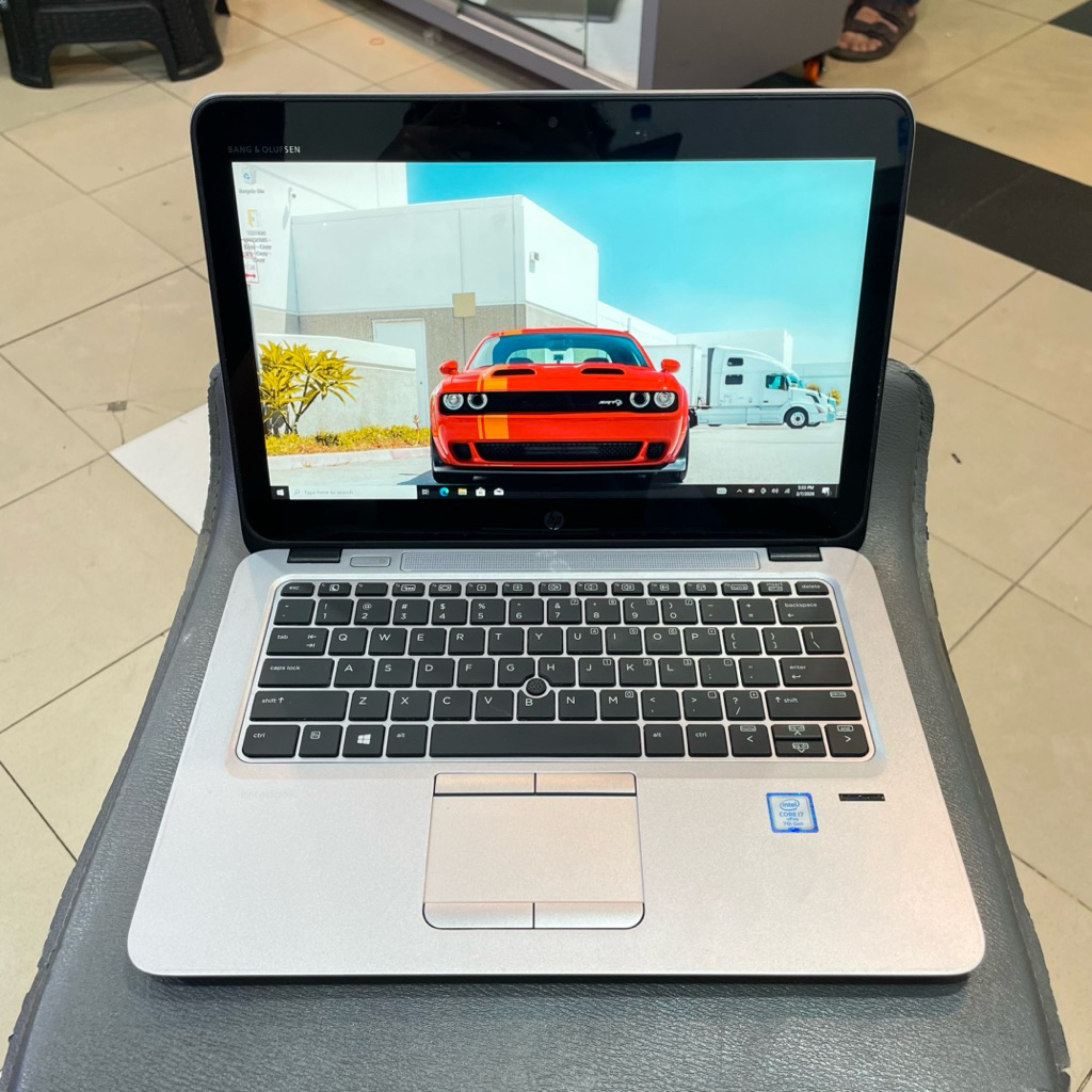 Laptop HP Elitebook 820 G4 (TOUCHSCREEN) Intel Core i7 Gen 7 RAM 8GB SSD 256GB Layar 12 inci Ori