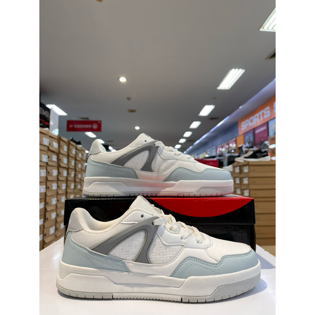 sneaker Airwalk Delta untuk wanita berwarna putih dan biru